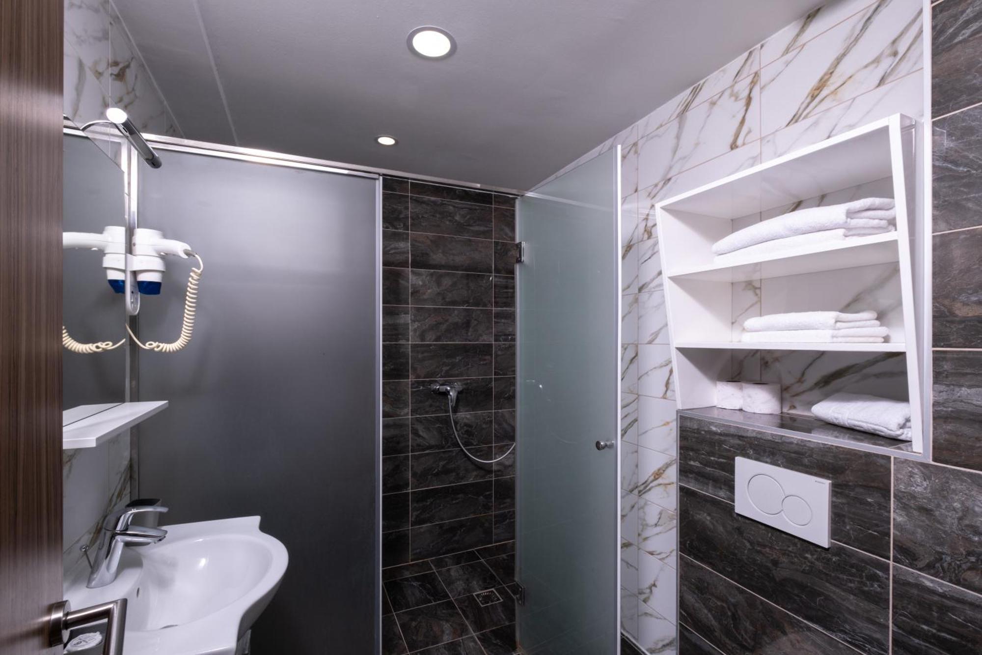 Hotel Bosna 1 Ilidža Esterno foto